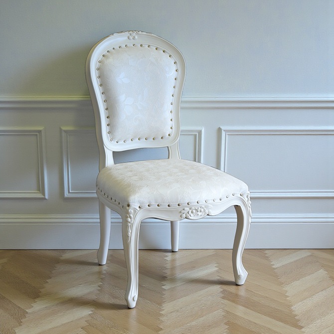 アンリヴェルデ ダイニングチェア ホワイト×アイボリー シャイニーゴールド鋲